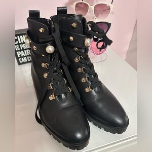 Karl Lagerfeld Paris Womens Perry Lug Sole Ankle Boots Sz 8 M Black Leather Gold